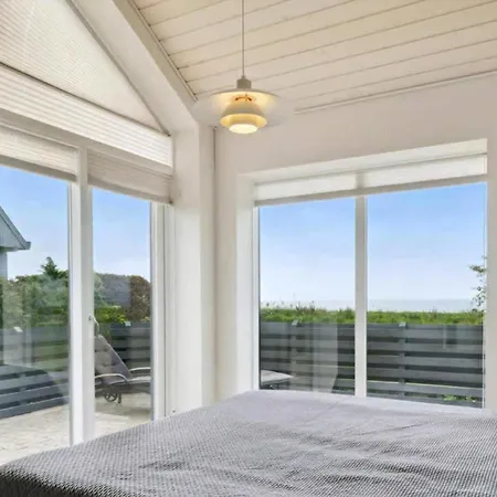 Bright And Lovely Seaside Feriehus